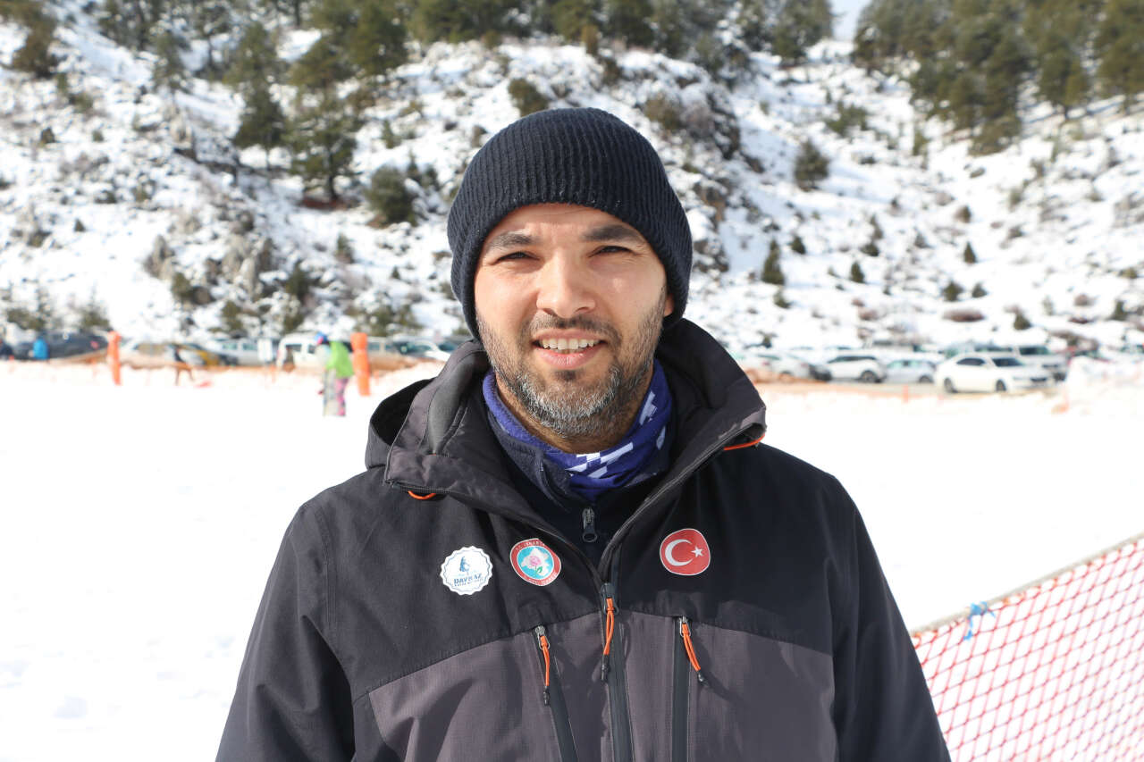 Konyalılar da Davraz’a akın etti! Kayak merkezinde rekor yoğunluk 8